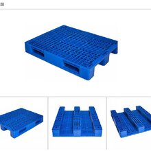 通佳塑料托盘设备,托盘机器通佳塑料托盘生产设备电话