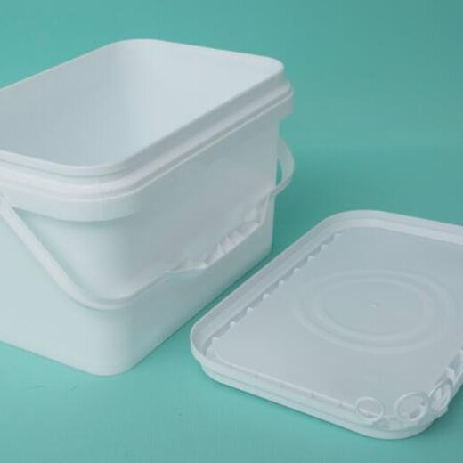 通佳塑料桶生产设备,塑料塑料圆桶注塑机设备通佳涂料桶生产设备品牌