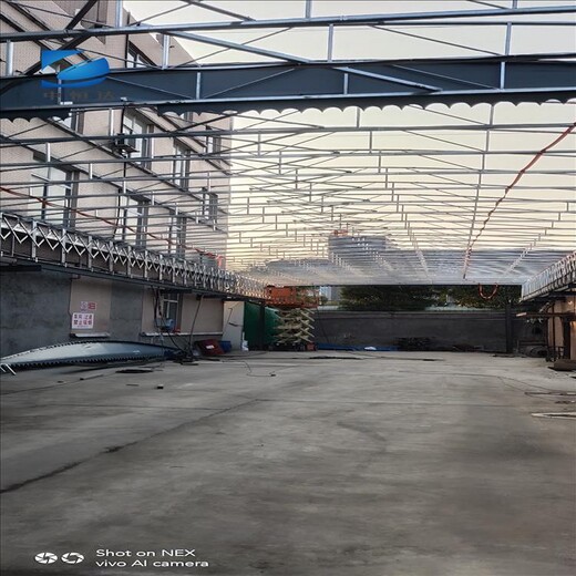 长沙大跨度钢结构物流园卸货棚快速出货,工地防雨棚可定制
