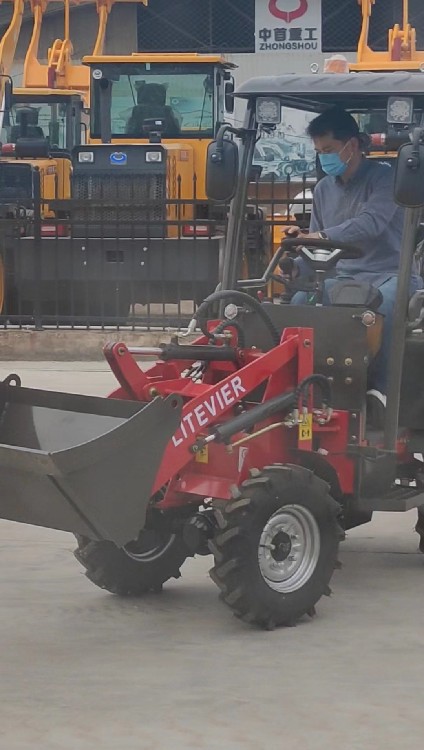 贵州中首重工电动铲车装载机回收,电动装载机