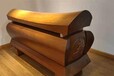 楠木寿材东莞手工楠木棺材加盟现货直发外形精美寿材精选木材