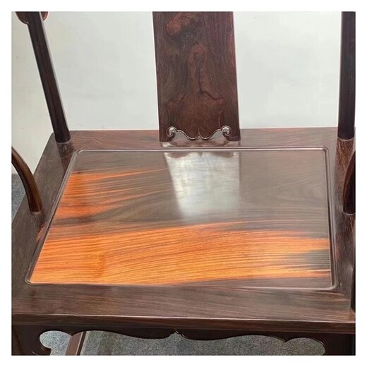 山东工艺王义红木大红酸枝圈椅器型优雅,大果紫檀沙发