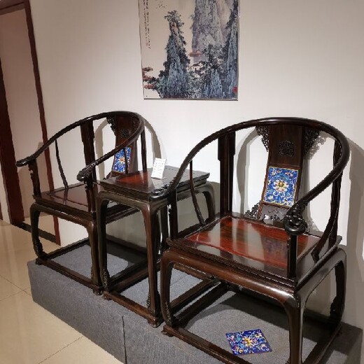 青岛中式家具大红酸枝圈椅器型优雅,老红木餐桌