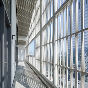 長沙生產UHPC鏤空掛板uhpc板