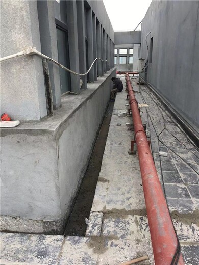 东莞石排镇屋面交接缝防水补漏施工