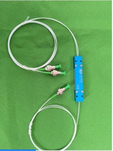 四川梓冠光电厂家供应N×1光纤合束器