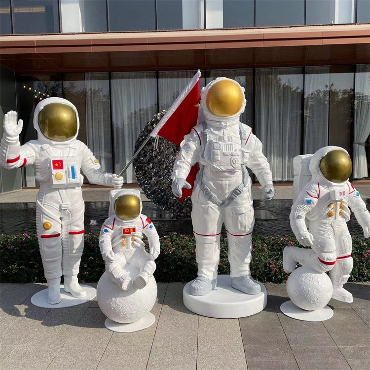 上海新品太空人雕塑定制,玻璃钢雕塑厂家