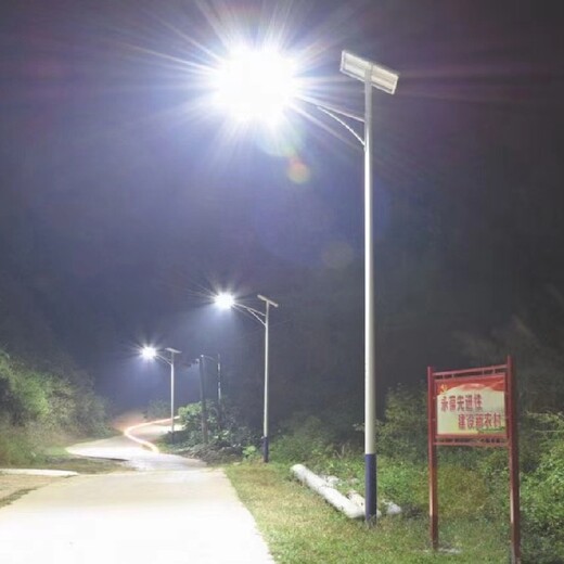 朝阳加元村镇太阳能路灯费用,太阳能路灯