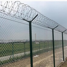 耐用機場護欄網施工流程,鋁包鋼機場隔離網圖片