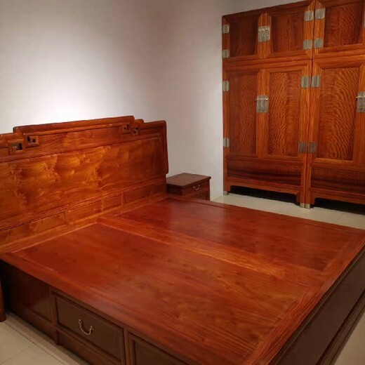 王义红木交趾黄檀办公桌,浙江收藏佳品大红酸枝罗汉床融合了古典美