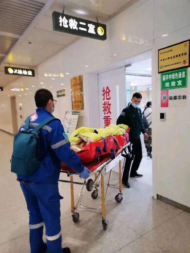 赤峰救护车接送患者服务-出院转院-价格透明,重症病人转院