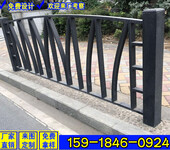 定制不锈钢复合管护栏普宁市人行道防护栏双钢板立柱栏杆
