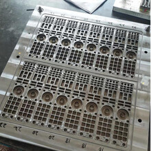 遥控器硅胶按键模具加工CNC塑胶模具加工南阳模具厂