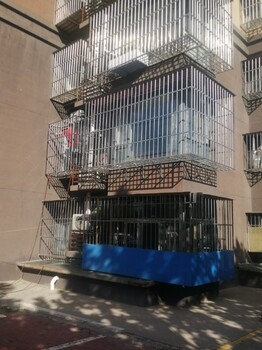 北京通州区定做防盗门阳台安装断桥铝不锈钢防盗窗安装纱窗