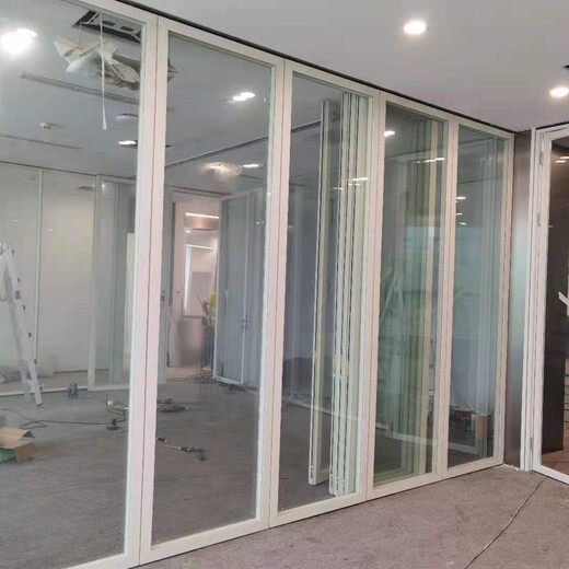 深圳会展中心艺术玻璃可拆卸推拉隔断门活动吊趟门高隔间设计安装