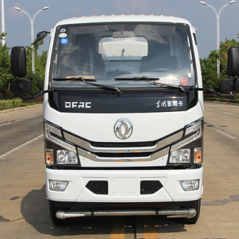 程力威牌東風小多利卡5噸多功能灑水車