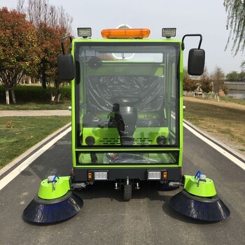 崇左柳宝电动扫路车LB-2300A驾驶式环卫扫路车扫地车物业清扫车