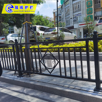 汕尾機非隔離護欄珠海市政護欄價格道路中央防護欄現(xiàn)貨