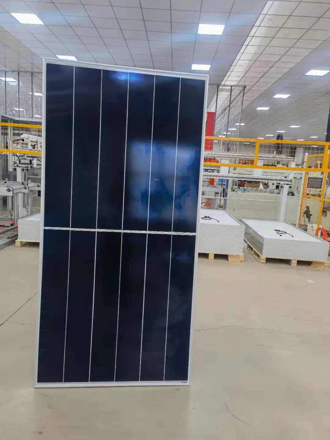 550W叠瓦太阳能电池板光伏并网发电板生产厂家
