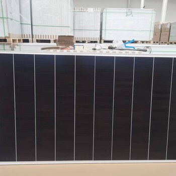 山東鑫泰萊廠家555W560W單晶硅太陽能電池板30年壽命
