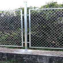 河北厂家供应河涌护栏使用钢板网护栏边框护栏网