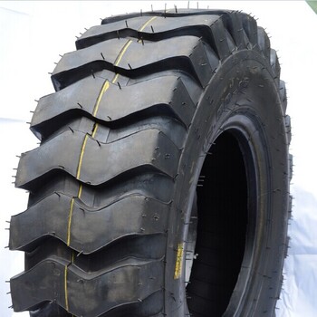 輪式裝載機(jī)推土機(jī)重工鏟車輪胎8.25-20含鋼圈內(nèi)胎