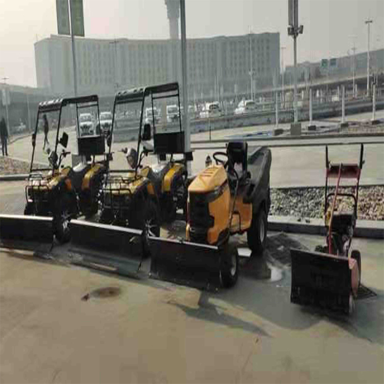 國產(chǎn)多功能掃雪車，北京潔娃國產(chǎn)機型SSJ18-15,直連硬邊境模式,機頭更穩(wěn)定