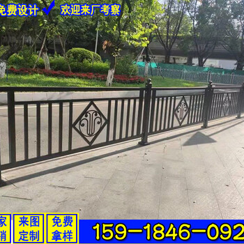 交通隔离护栏定做京式防撞栏杆汕尾市政公路栏板