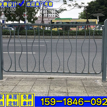 汕尾市政机非隔离护栏支持定做人行道马路栏杆厂家