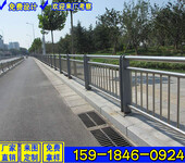 定制河道护栏阳春市人行道栏杆定做不锈钢复合管护栏