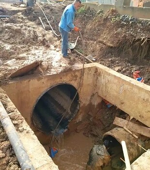 萍乡城市排水治理，管道塌方非开挖修复项目、光固化修复