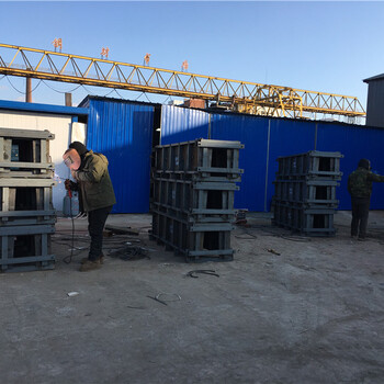 黑龙江E型槽塑料模吉林地铁疏散平台塑料模具盛达
