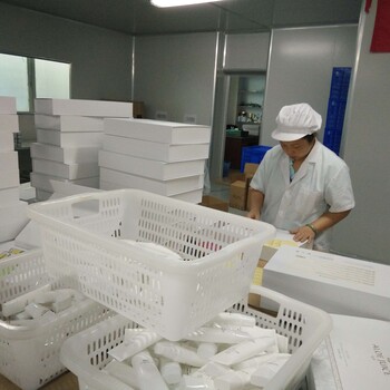 广州戈蓝化妆品为您加工水乳膏霜贴牌工厂