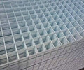 英凱美篩網機電城分部鍍鋅型焊接網片方格孔網片用途廣泛