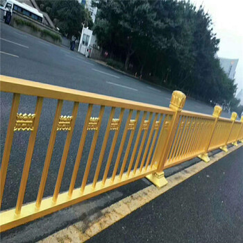 寧夏固原市政隔離護欄鋅鋼鐵藝圍欄
