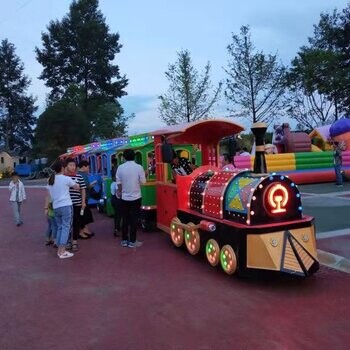 四廂托馬斯小火車出租，電動(dòng)無軌托馬斯小火車租賃出租