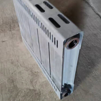 WGLF7575-600-1.2型耐腐型无缝管钢铝散热器