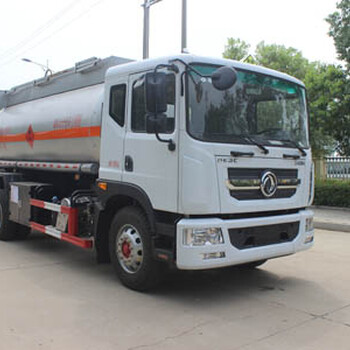 濰坊東風(fēng)吙工品運(yùn)輸車危爆品運(yùn)輸車廠家