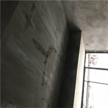 南寧屋頂裂縫漏水怎樣修補_滴水不漏