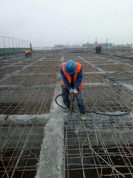 四川楼梯整体切割＿四川钢筋混泥土路面切割工具经验丰富