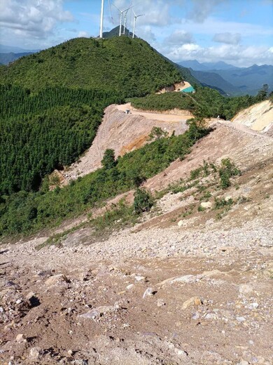 北京土石邊坡植被恢復(fù)工程客土噴播粘合劑