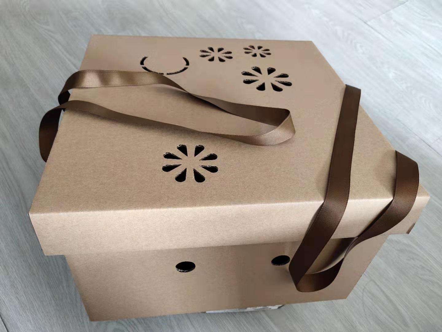 纸箱厂生产打包盒快递纸箱飞机盒和气泡膜