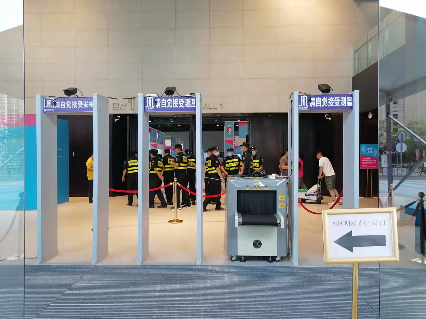 广东广州热成像测温安检门出租，0.5秒快速筛查异常并报警