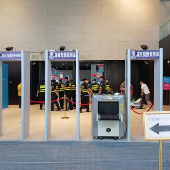广州番禺酒店、电影院临时安检门、门岗式测温机器人出租