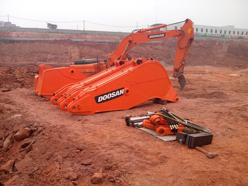 郑州SH530挖掘机岩石臂服务周到