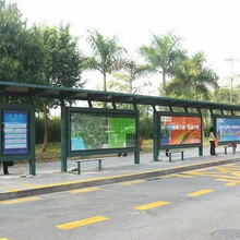 公交候车亭厂家解答：公交站台的使用寿命是多长时间？