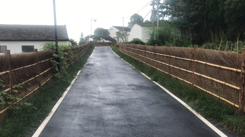新市竹篱笆碳化木护栏防腐护栏厂家直发