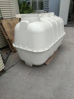 农村厕所改造缠绕化粪池环保模压螺纹玻璃钢储罐图片5
