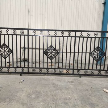 东莞小区围墙栅栏款式报价深圳工厂铁艺围栏生产厂家