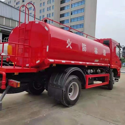 白城5吨水罐消防车
